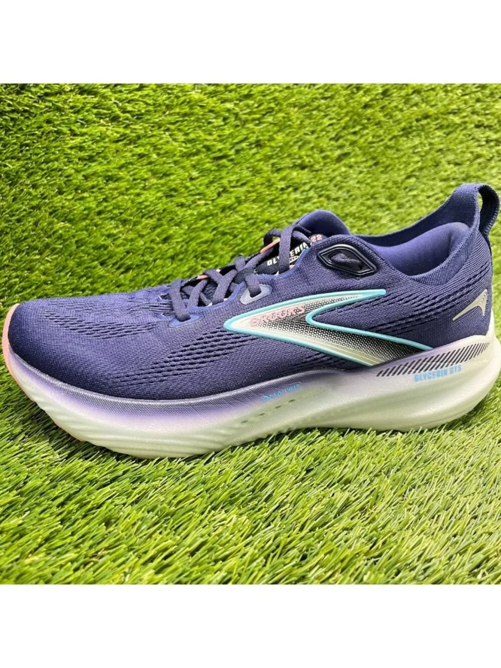 Brooks Glycerin GTS 22 Womens Size 9.5 Purple Athletic Running Shoes Sneakers